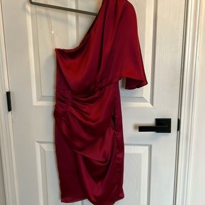 Gorgeous red satin dress VALENTINES DAY ready ❤️